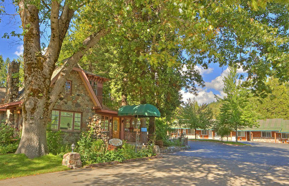 Strawberry Valley Inn Mount Shasta Exteriér fotografie
