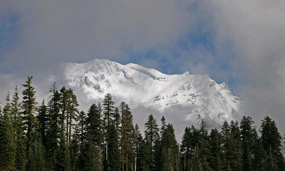 Strawberry Valley Inn Mount Shasta Exteriér fotografie