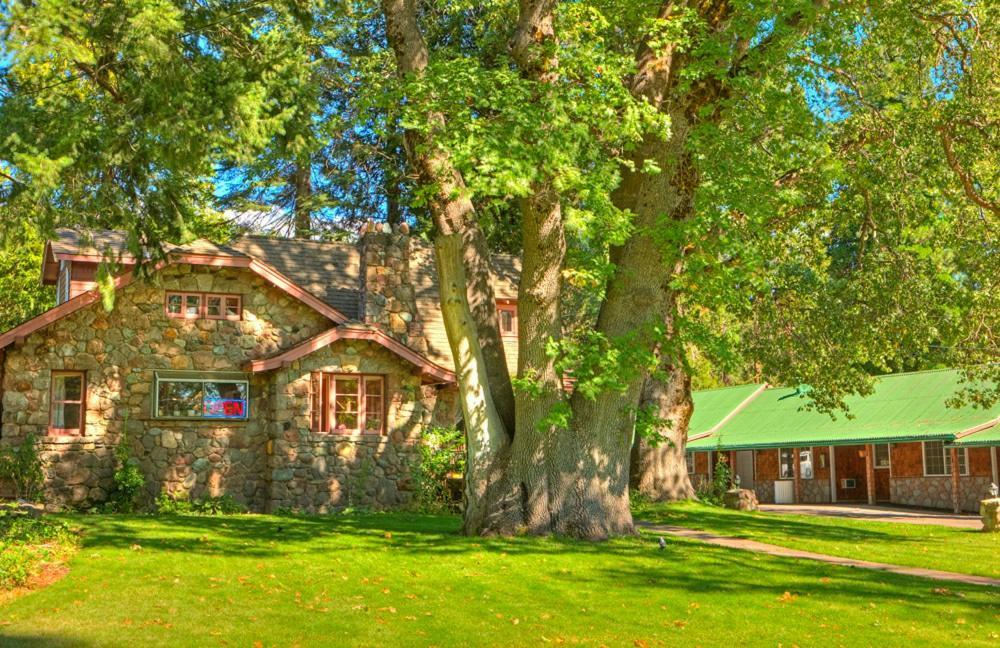 Strawberry Valley Inn Mount Shasta Exteriér fotografie